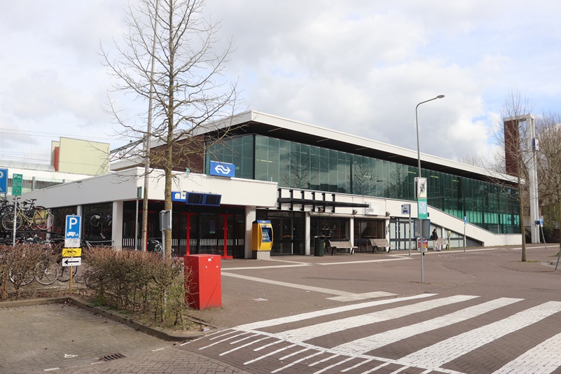 Station Weesp